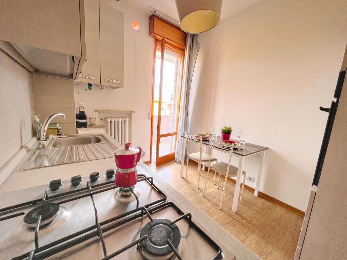 Lovely Apartment A Due Passi Dal Mare Ріміні Екстер'єр фото